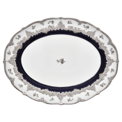 Platte, oval, Form "B-Form", Gestreute Röschen, weiß-grau, königsblau, Glanzplatin, L 40 cm