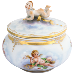 Dose mit Putto "Jahreszeitenengel", H 13 cm